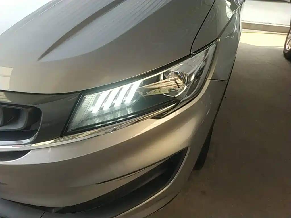 Фото 24 - Geely Jiaji