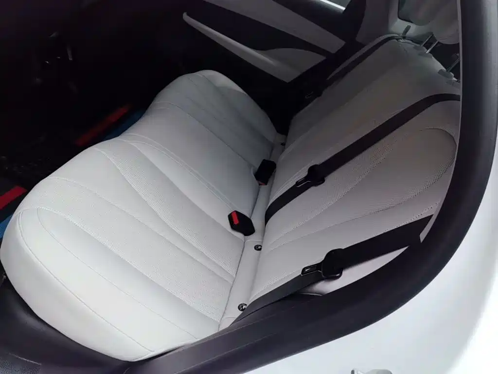 BYD Hai Bao 05 DM-i 2025 DM-i Smart Drive Edition 55KM Luxury фото 17