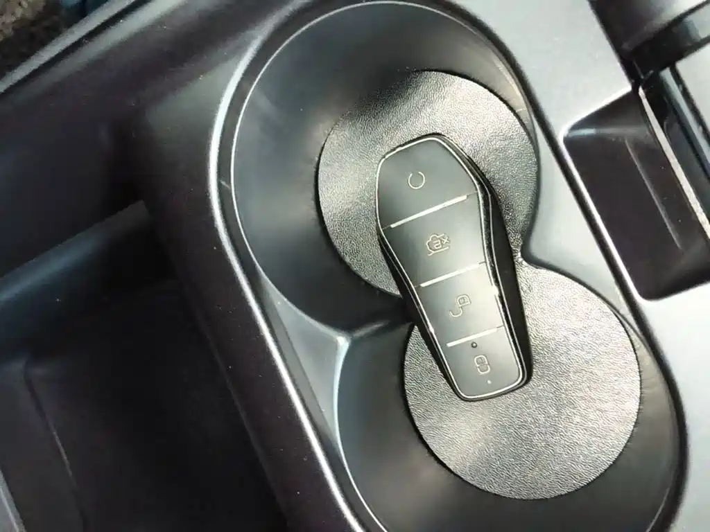 Фото 9 - BYD Dolphin