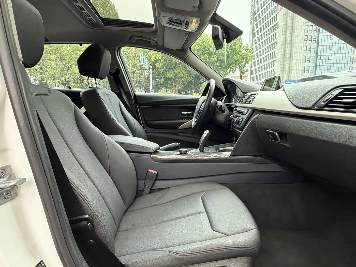 BMW 3 Series 2015 320Li Fashion фото 6
