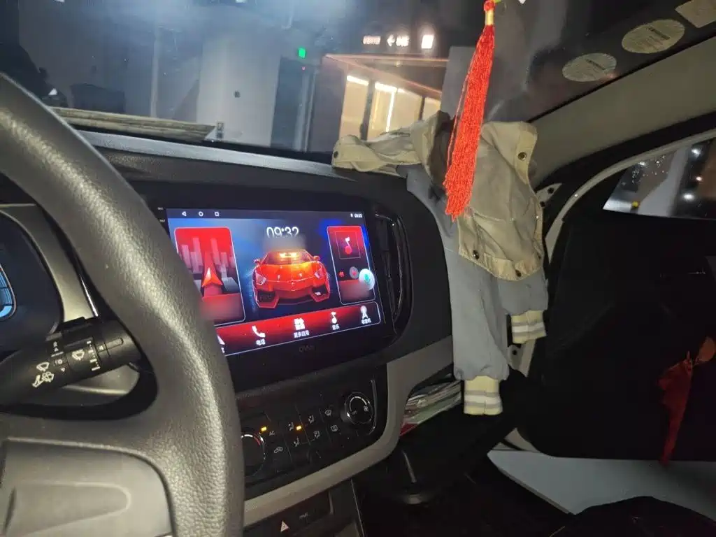 Roewe 360 2016 2016 1.5L Manual Smart Screen Edition