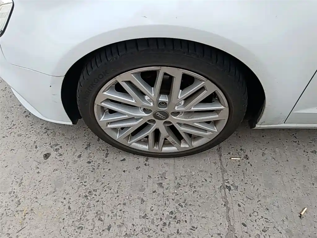Audi A3 2018 30th Anniversary Sportback 35 TFSI Style фото 23