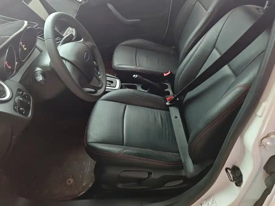 Ford Fiesta 2015 2013 Hatchback 1.5L Automatic Fashion