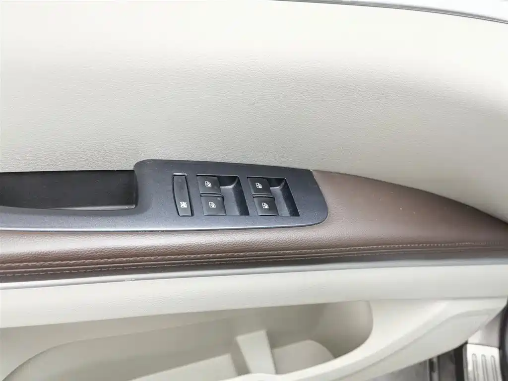 Buick GL8 2022 Land Business Class 652T Luxury фото 9