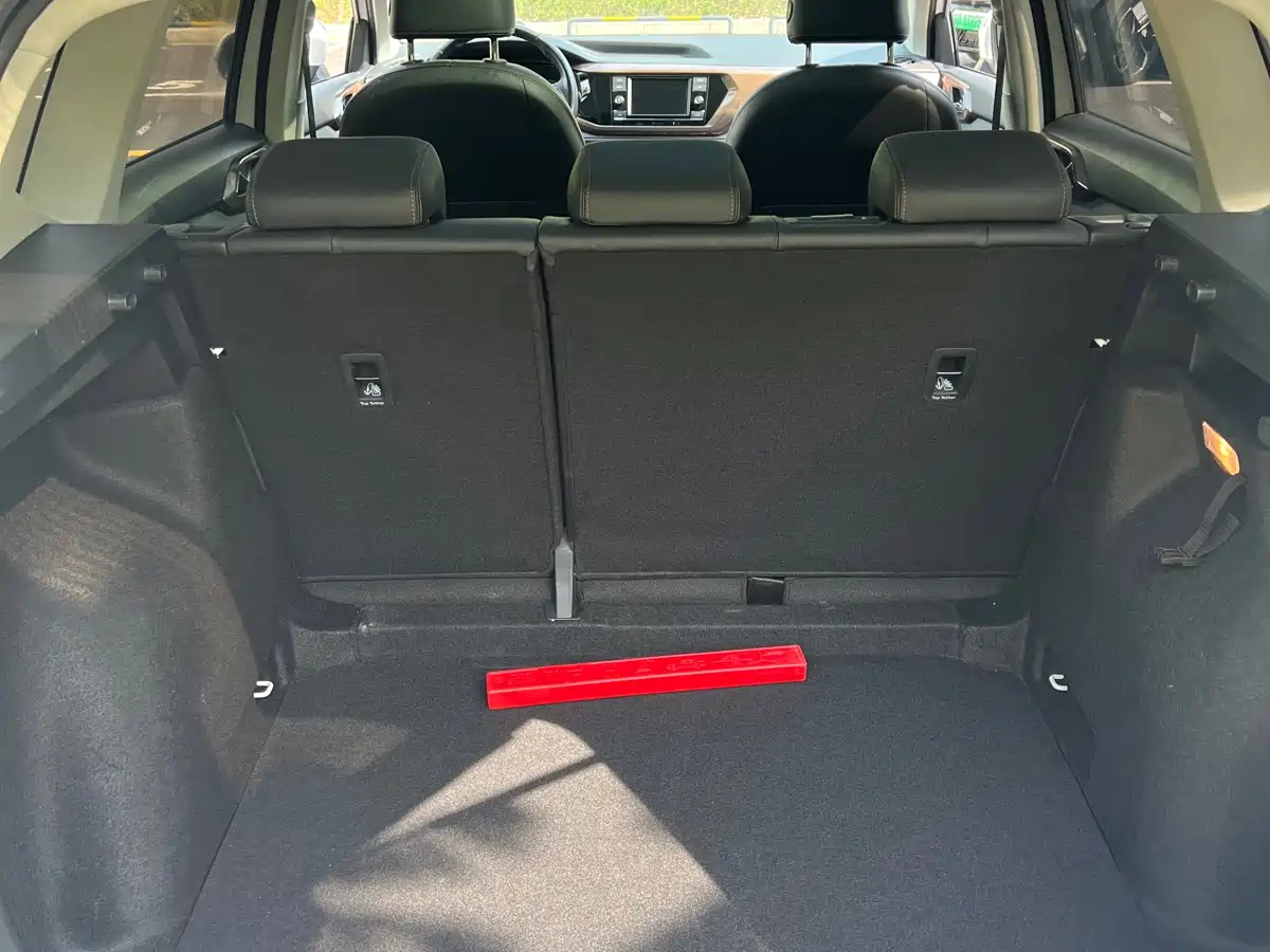 Volkswagen Tharu 2020 280TSI 2WD Comfort Edition China VI фото 11