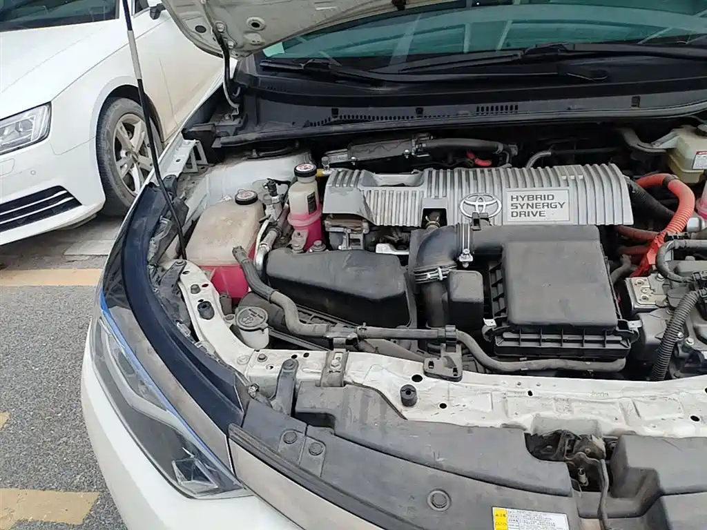 Toyota Levin Twin Engine E+ 2019 1.8PH V E-CVT Luxury Edition фото 21
