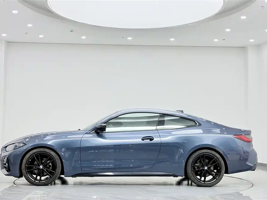 BMW 4-SERIES