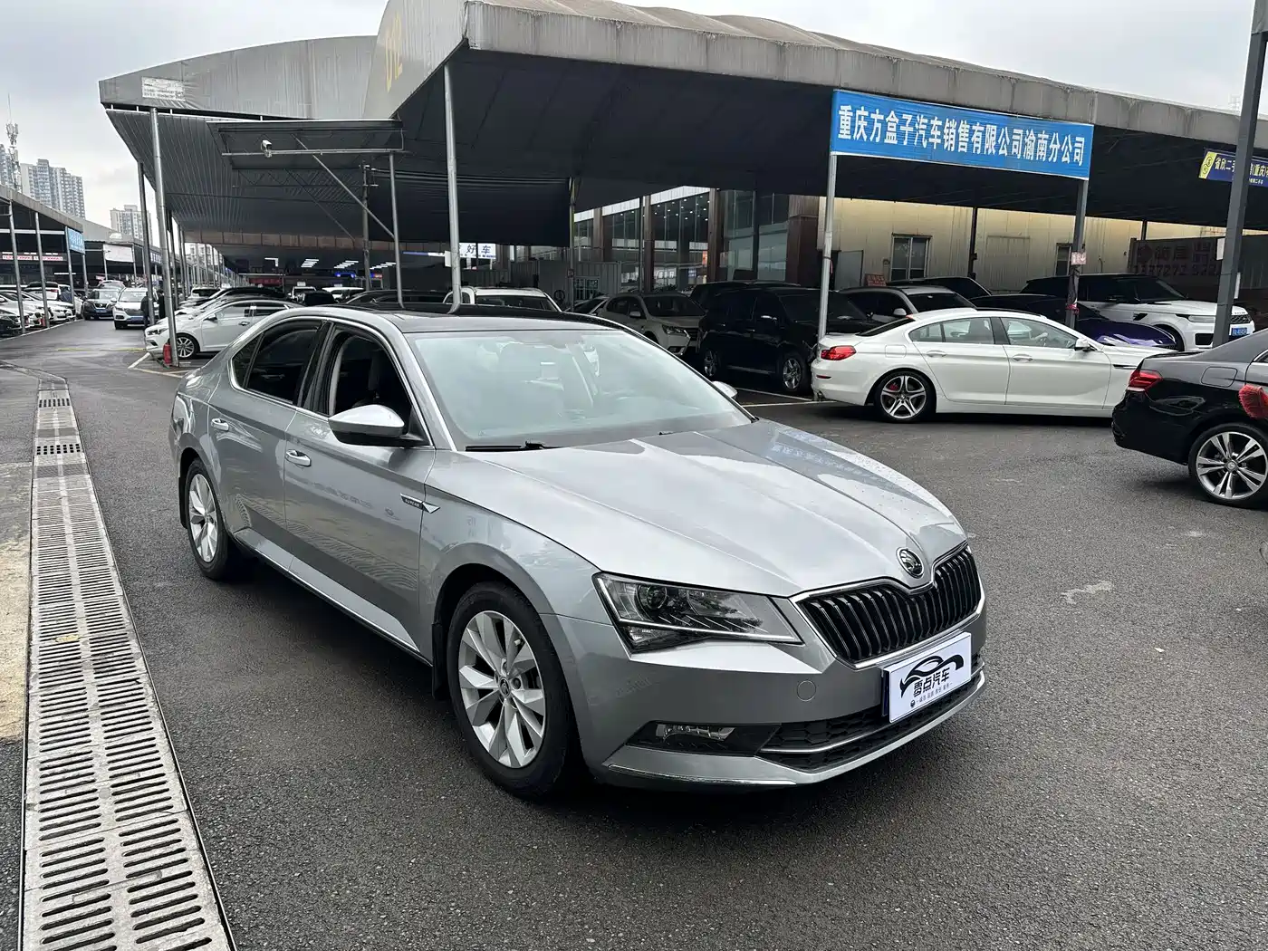 Škoda Superb 2018 TSI330 DSG Comfort Edition China V фото 3