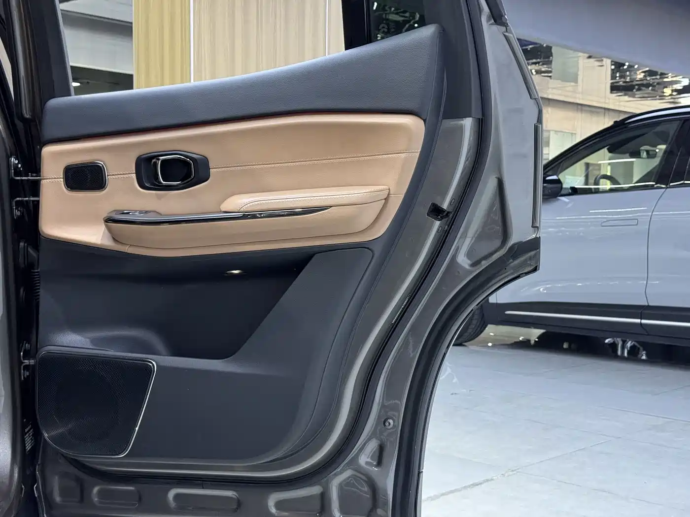 NIO ES8 2022 2020 580KM 6-Seater