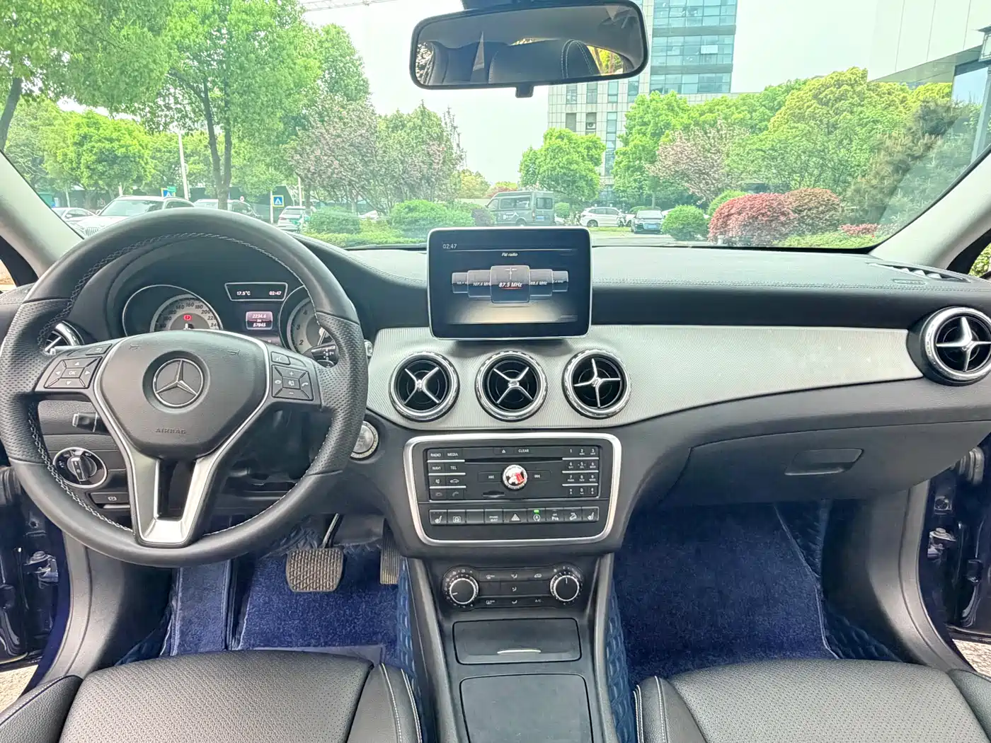 Mercedes-Benz GLA 2016 GLA 220 4MATIC Fashion фото 12
