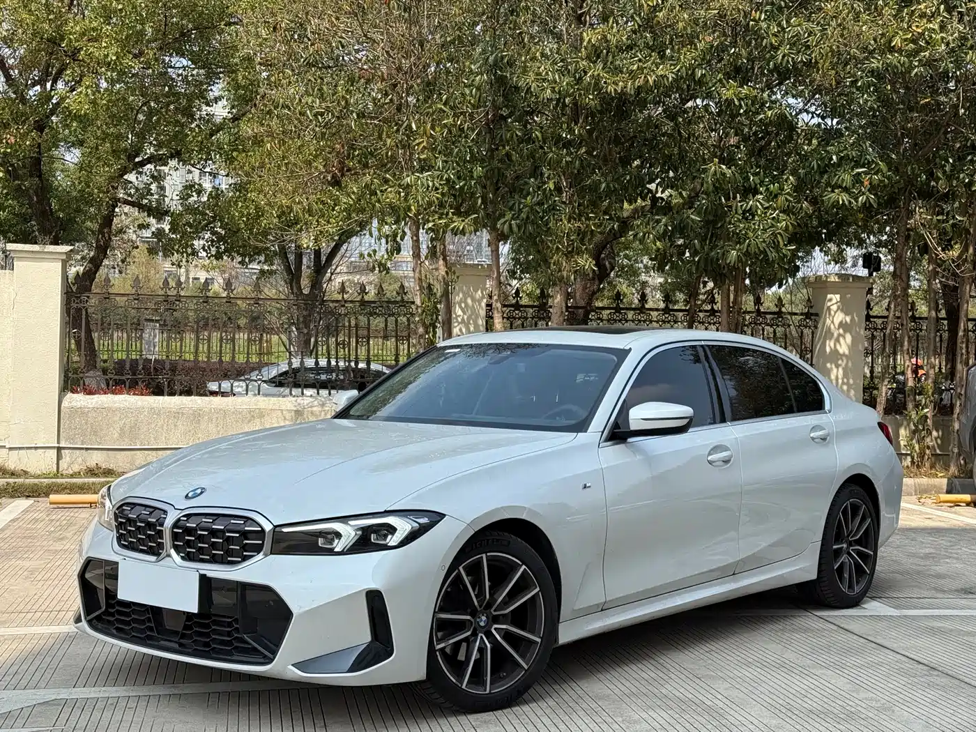 BMW 3 Series 2025 325Li M Sport Package
