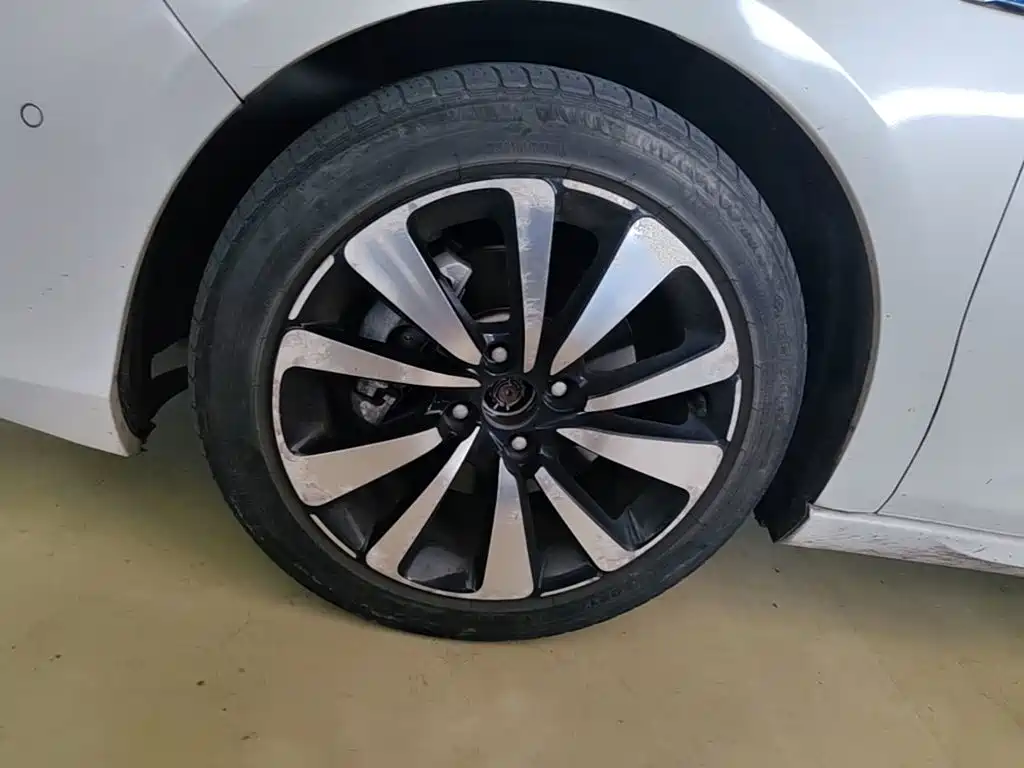Citroën C4L 2017 2016 1.6T Automatic Elite Edition
