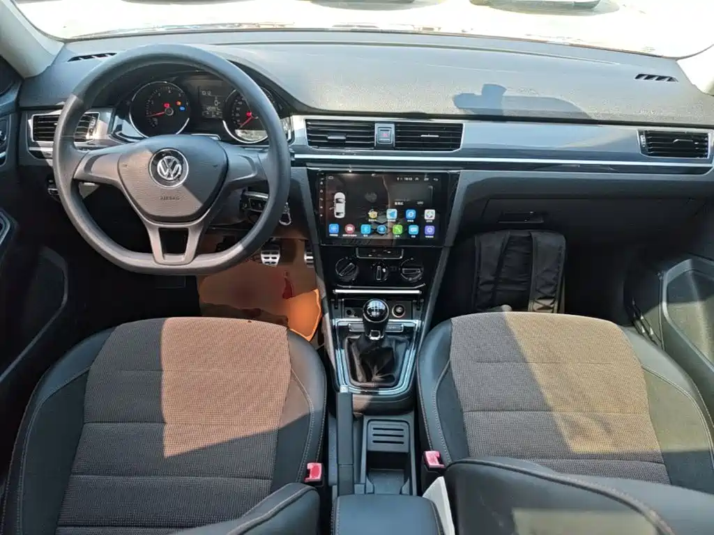 Volkswagen C-TREK 2017 2017 230TSI Manual Comfort