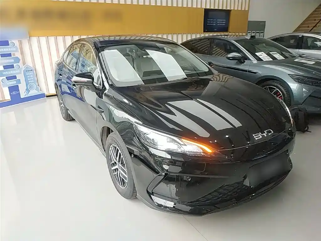 BYD Hai Bao 05 DM-i 2025 DM-i Smart Driving Edition 120KM Flagship фото 4