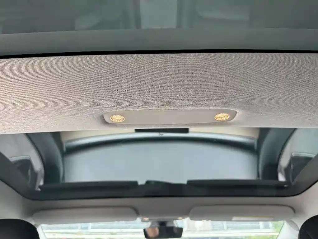 Tesla Model 3 (Import) 2019 2019 Long Range All-Wheel Drive Edition