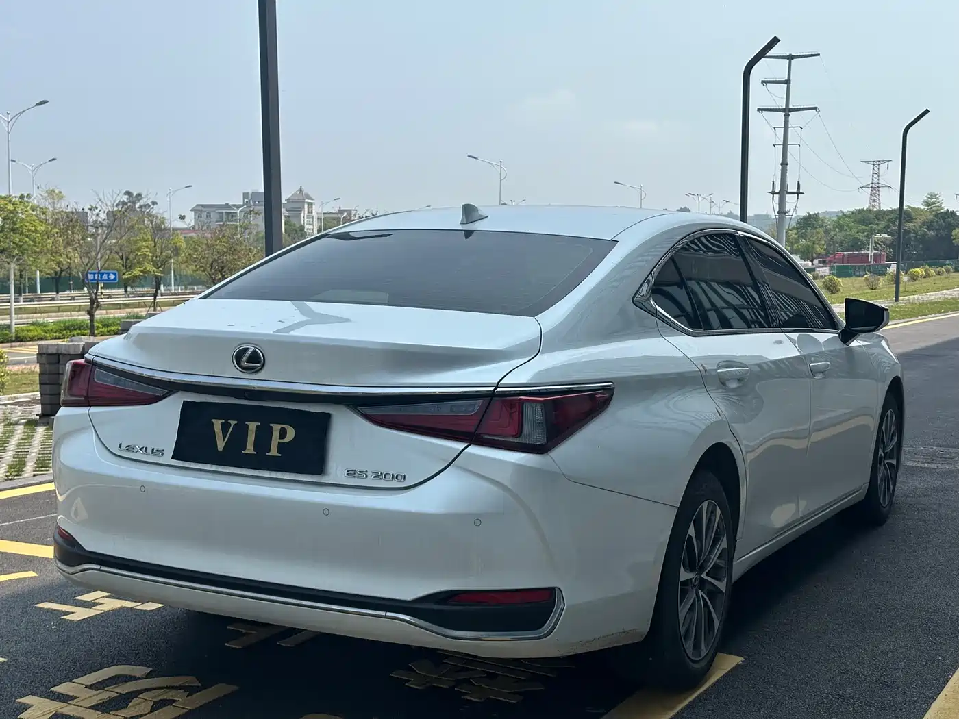 Lexus ES 2022 200 Excellence Edition фото 9