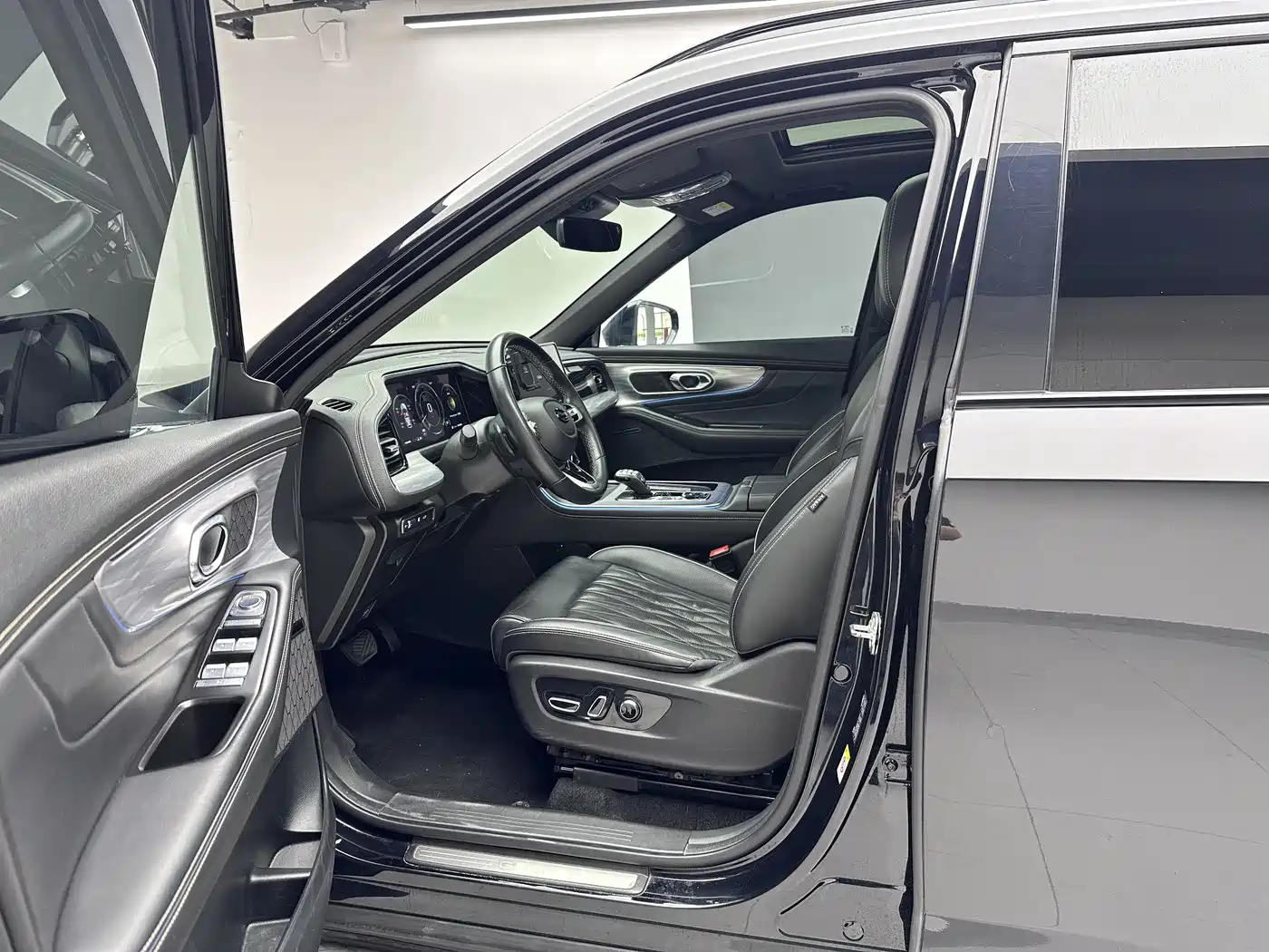 GAC Trumpchi Trumpchi GS8 2022 Pilot Series 2.0TGDI 2WD Luxury Smart Connect Edition (7-Seater) фото 10