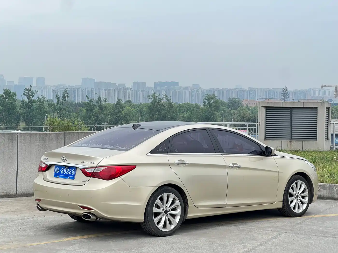 Hyundai Sonata 2011 2.4L Automatic Top Edition фото 9