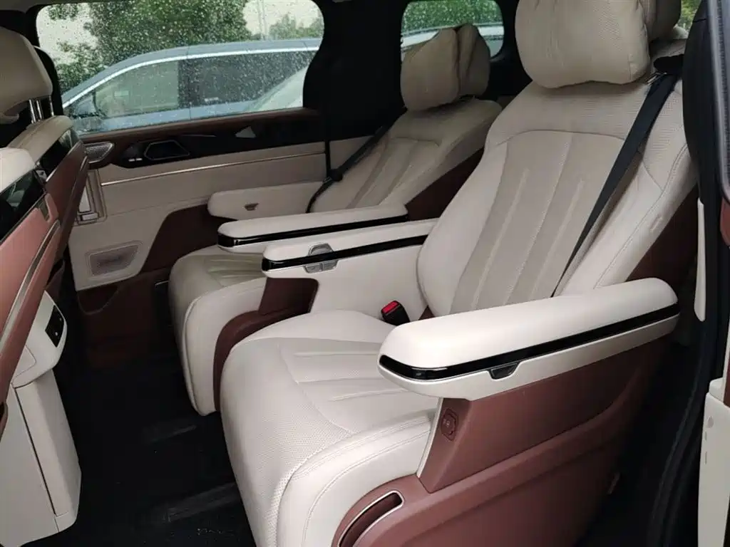 BYD Xia 2025 DM-i 1.5T 180km Excellence фото 17