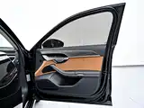 Photo 20 - Audi A8