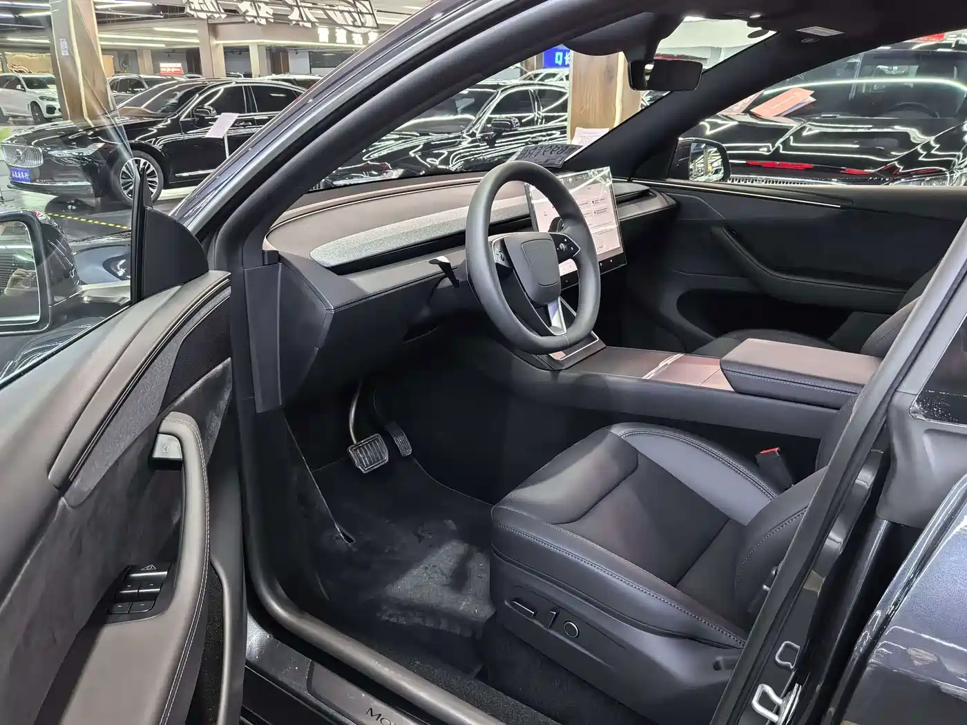 Tesla Model Y 2026 2026 Long Range All-Wheel Drive