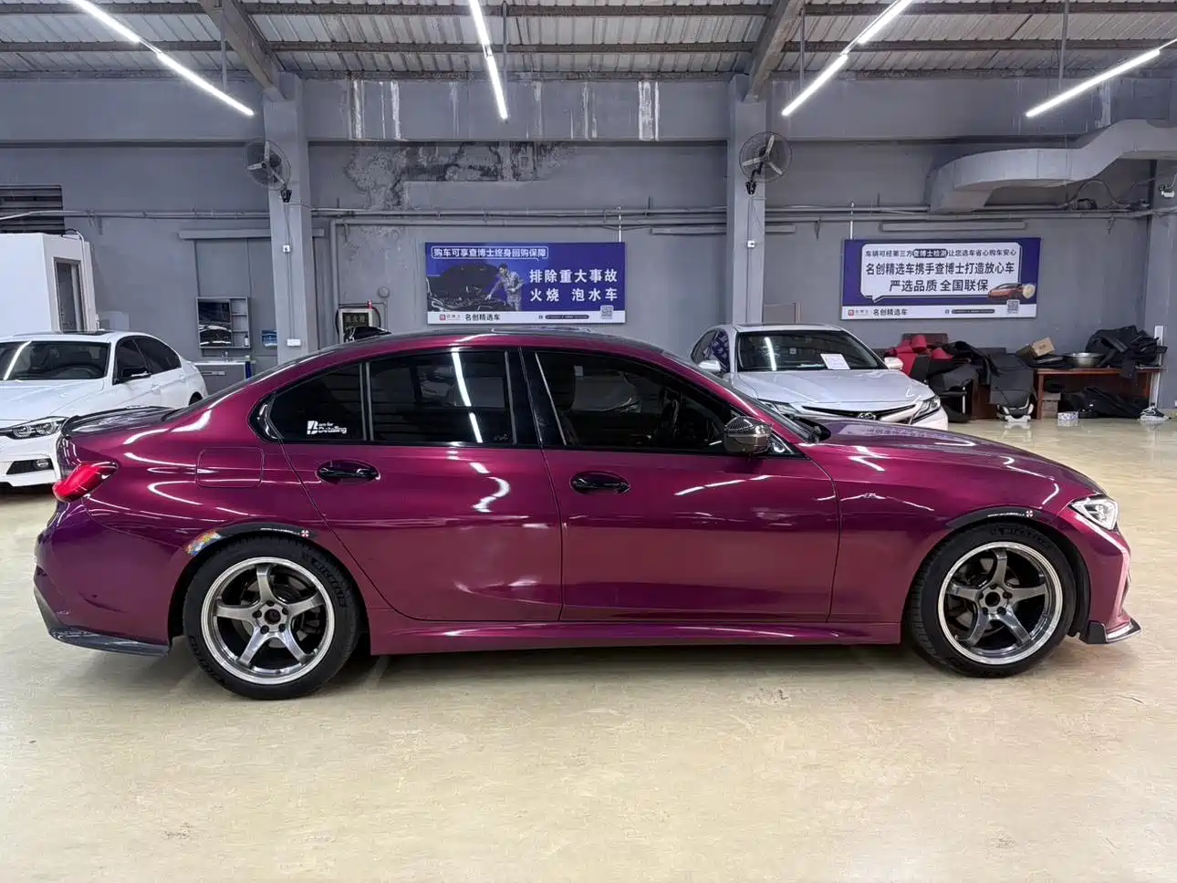 BMW 3 Series 2020 325i M Sport Black Night Package фото 4