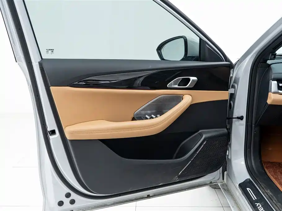 Geely Galaxy Galaxy A7 2025 EM-i фото 15
