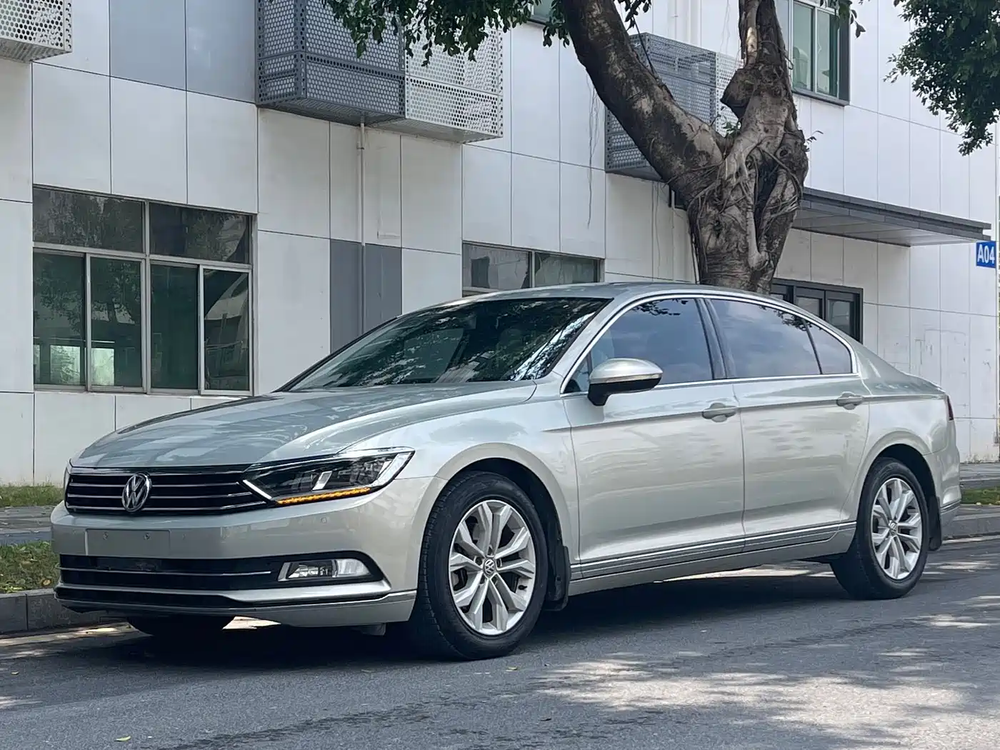 Volkswagen Magotan (Import) 2012 Wagon 2.0TSI Comfort