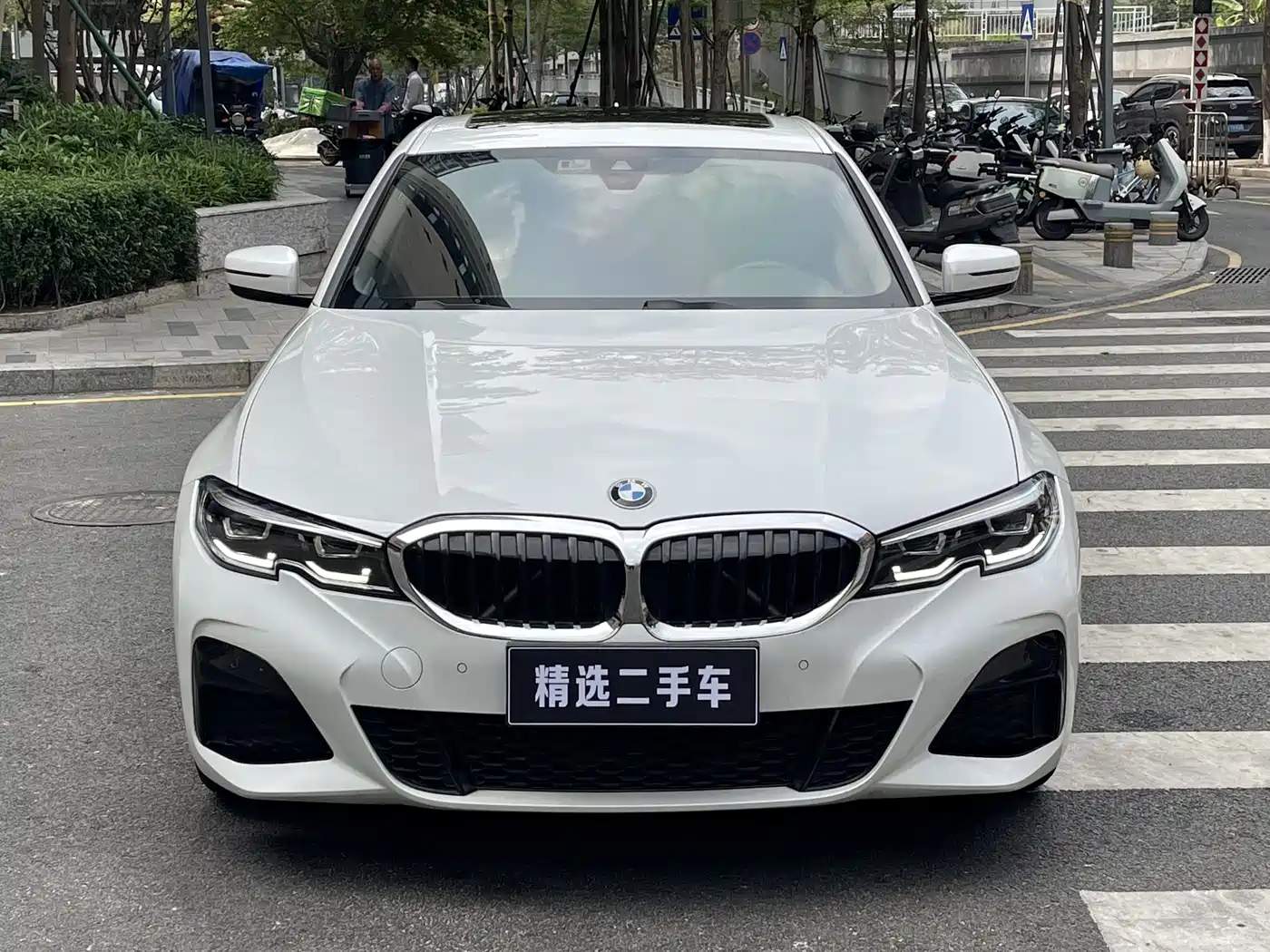 BMW 3 SERIES