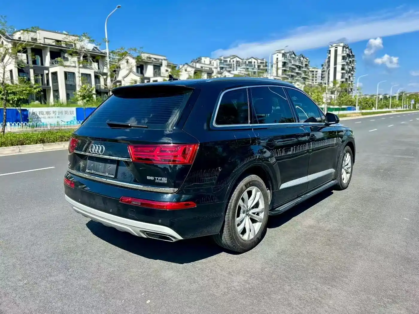 Photo 9 - Audi Q7