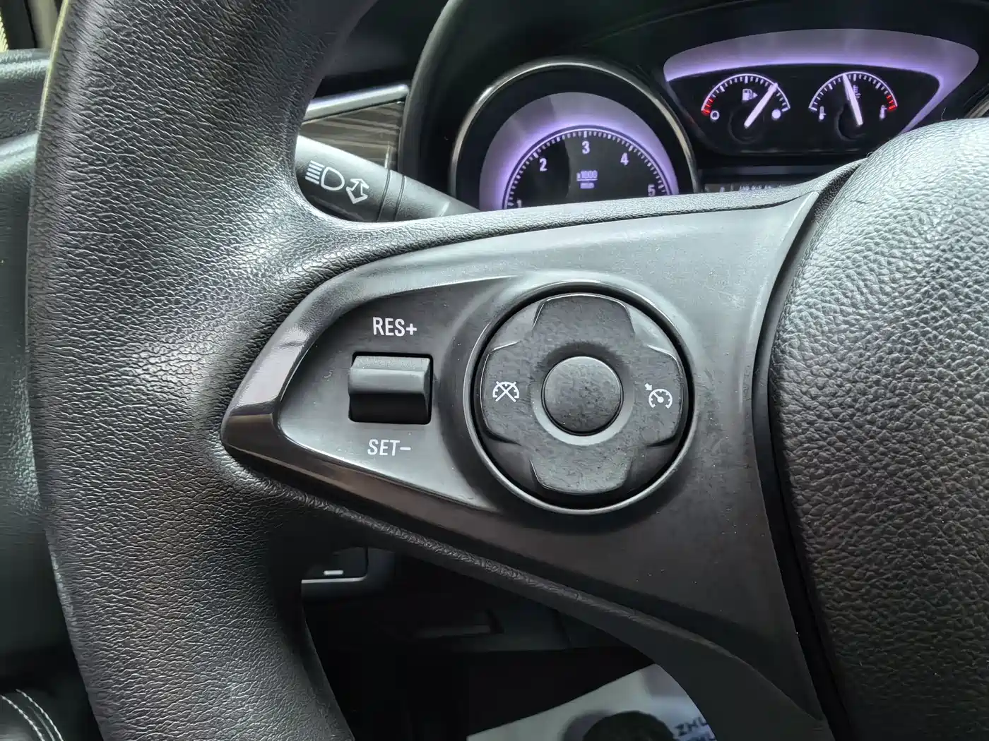 Buick Envision Plus 2019 20T FWD Leading Model China VI фото 8