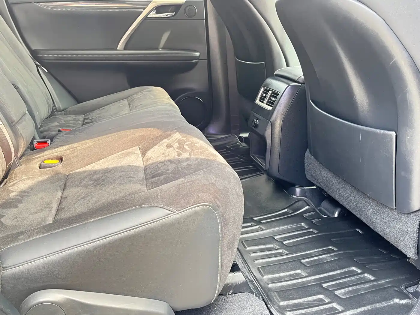 Photo 11 - Lexus RX