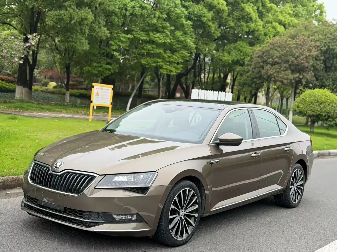 Škoda Superb 2016 TSI280 DSG Smart Drive