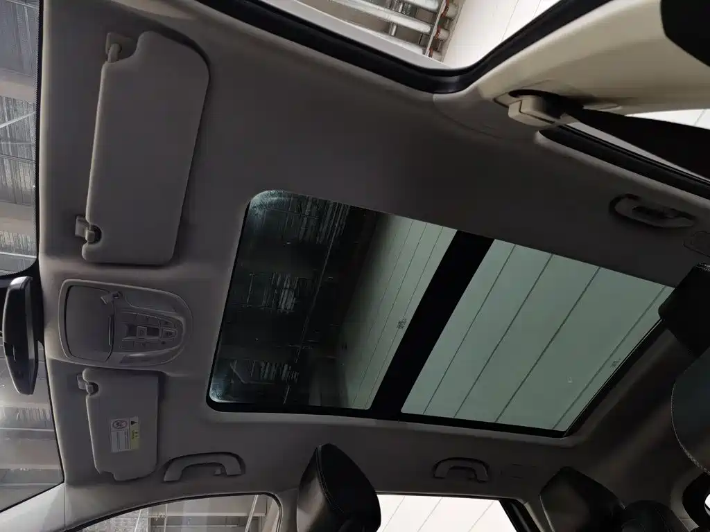 Baojun 530 2020 2020 1.5T CVT Prestige Connect 6-Seater