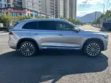 Фото 4 - Geely Monjaro