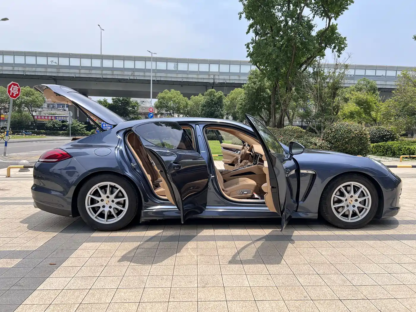 Porsche Panamera 2011 2010 Panamera 3.6L