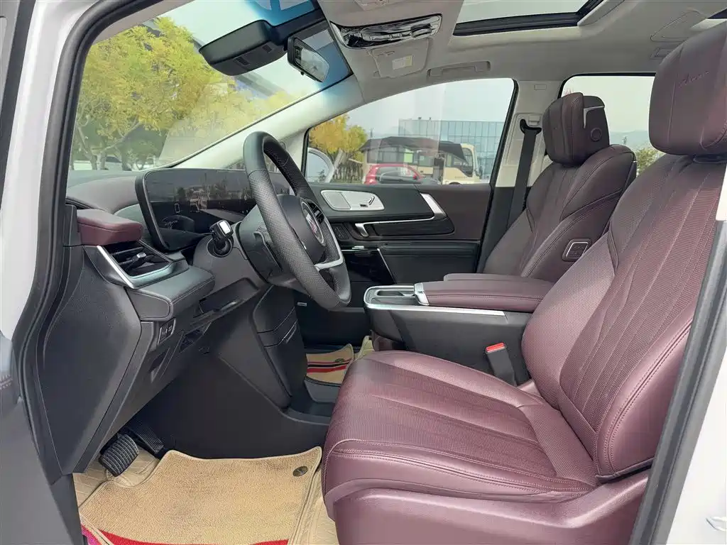 Buick Century 2024 2023 2.0T 7-Seater World Edition