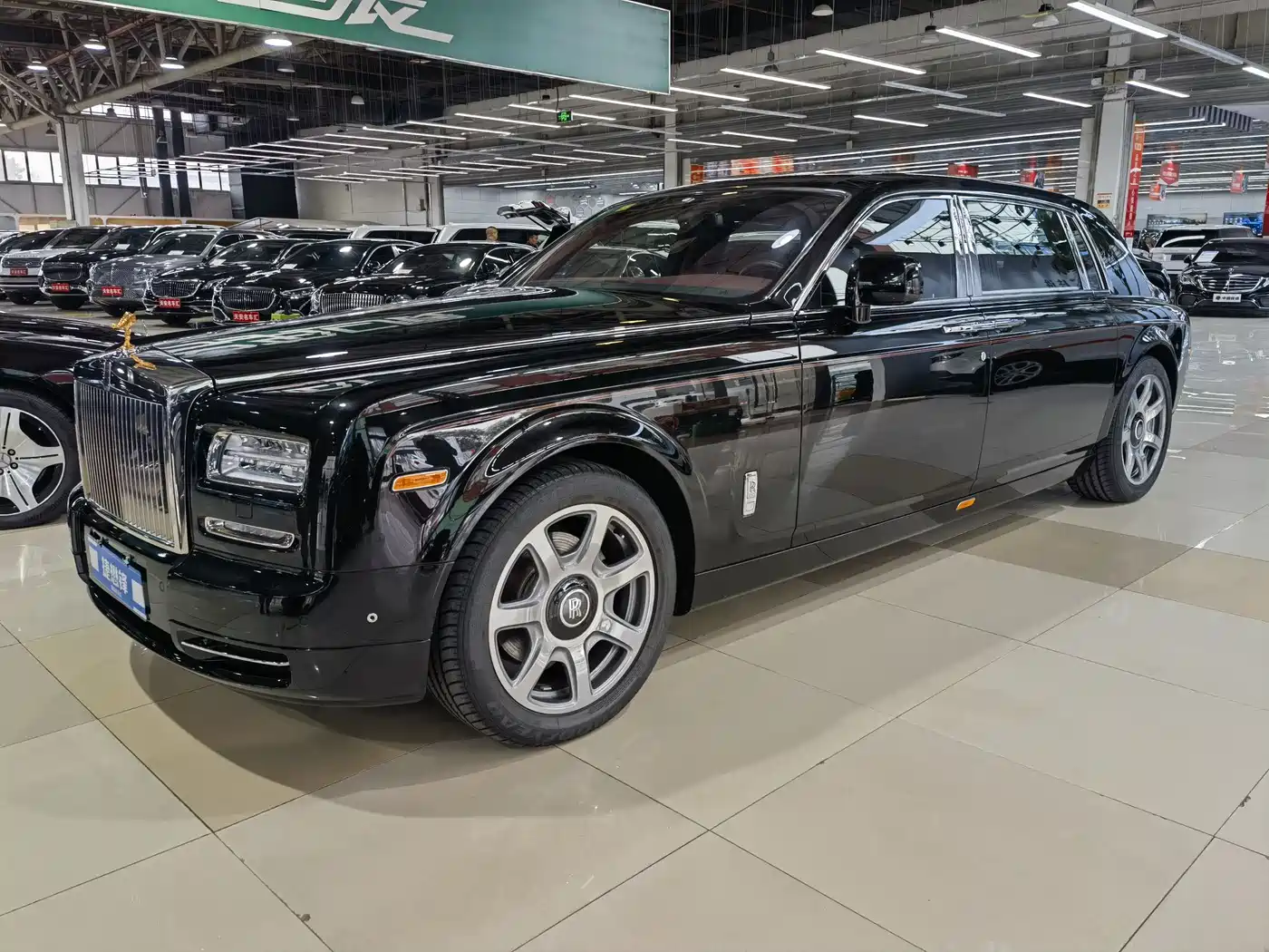 Rolls-Royce Phantom 2016 2013 6.7L Extended Wheelbase (EWB)