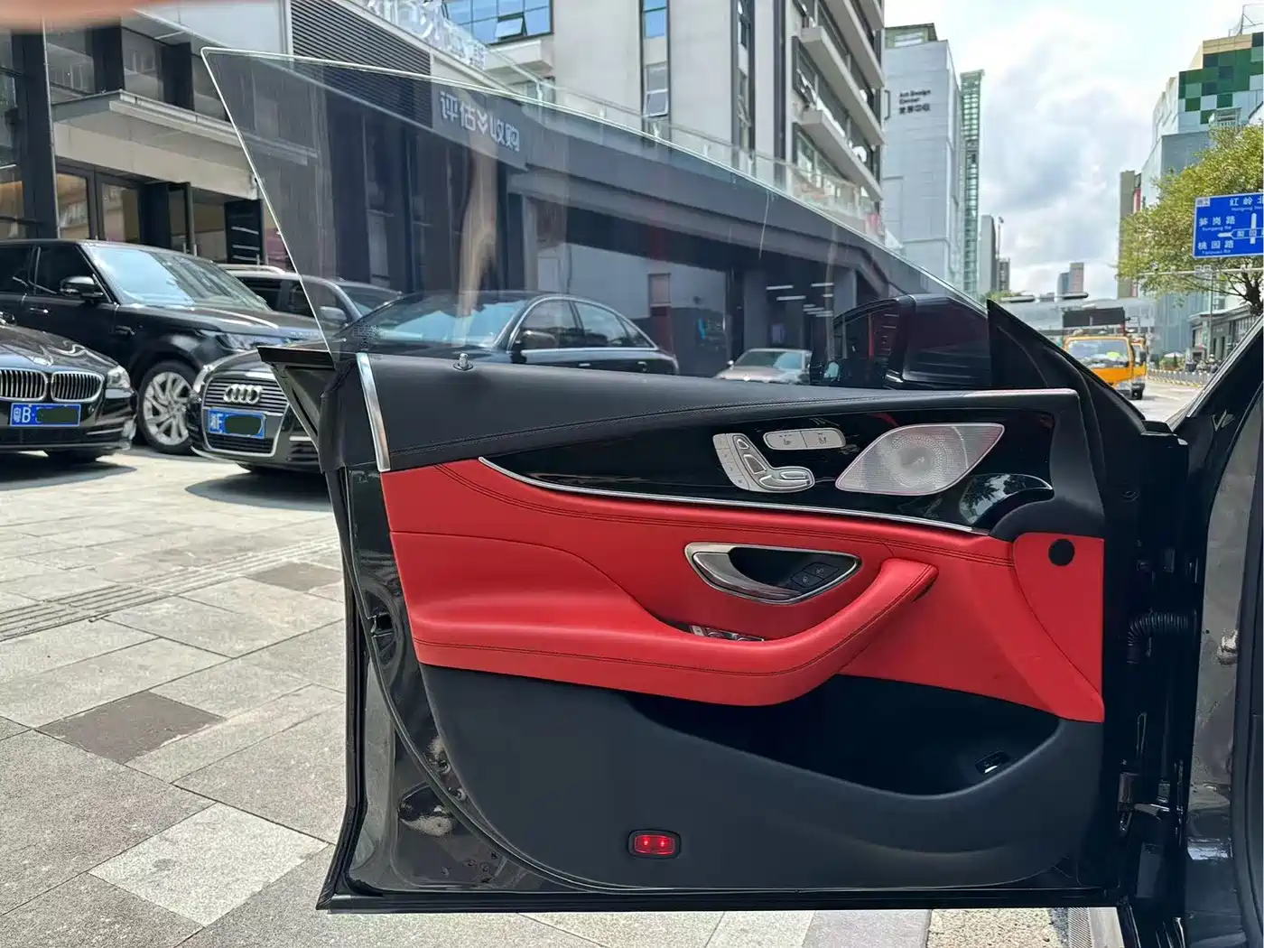 MERCEDES-BENZ AMG GT