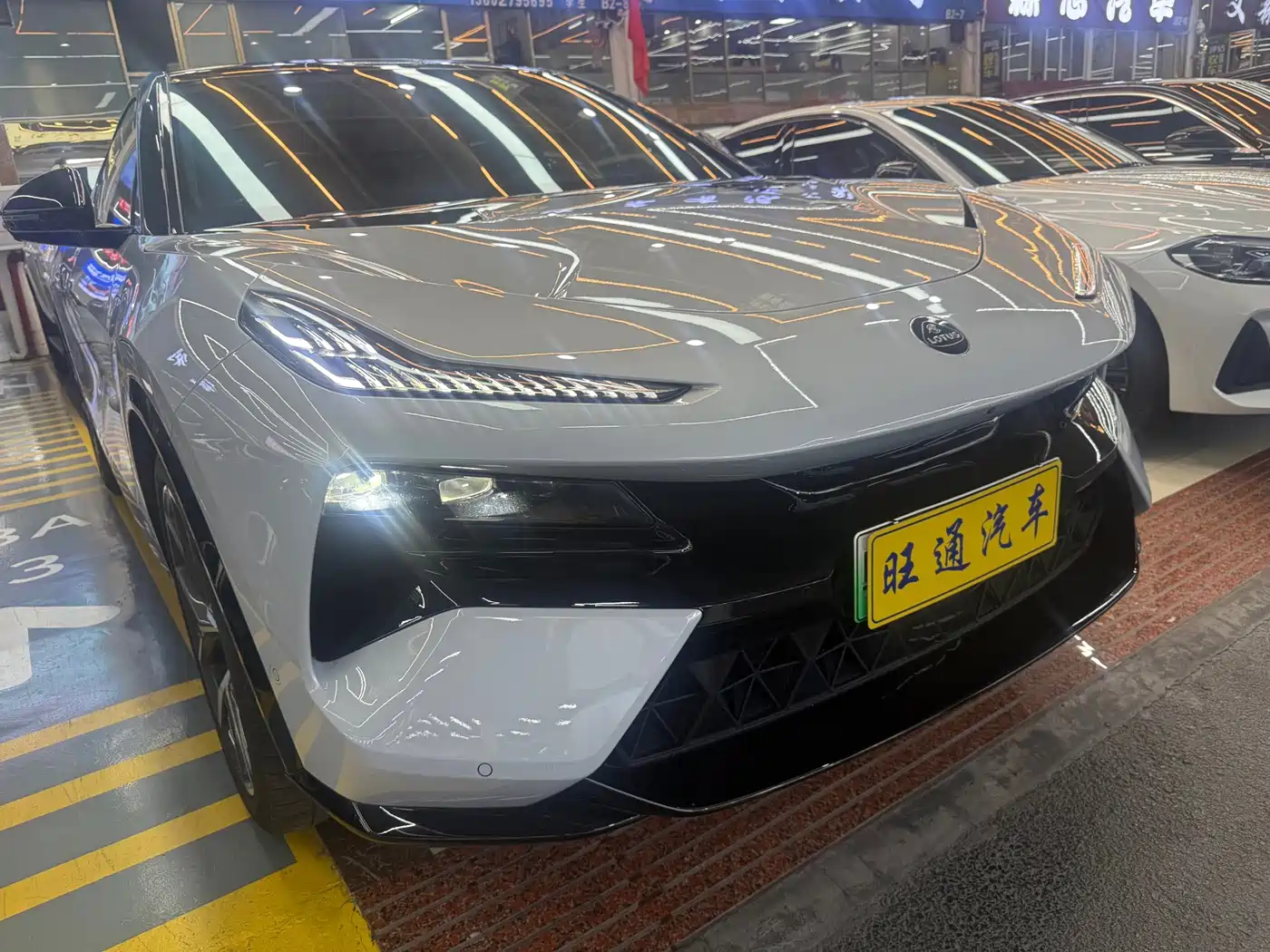 Lotus ELETRE 2025 2025 600 Luxury