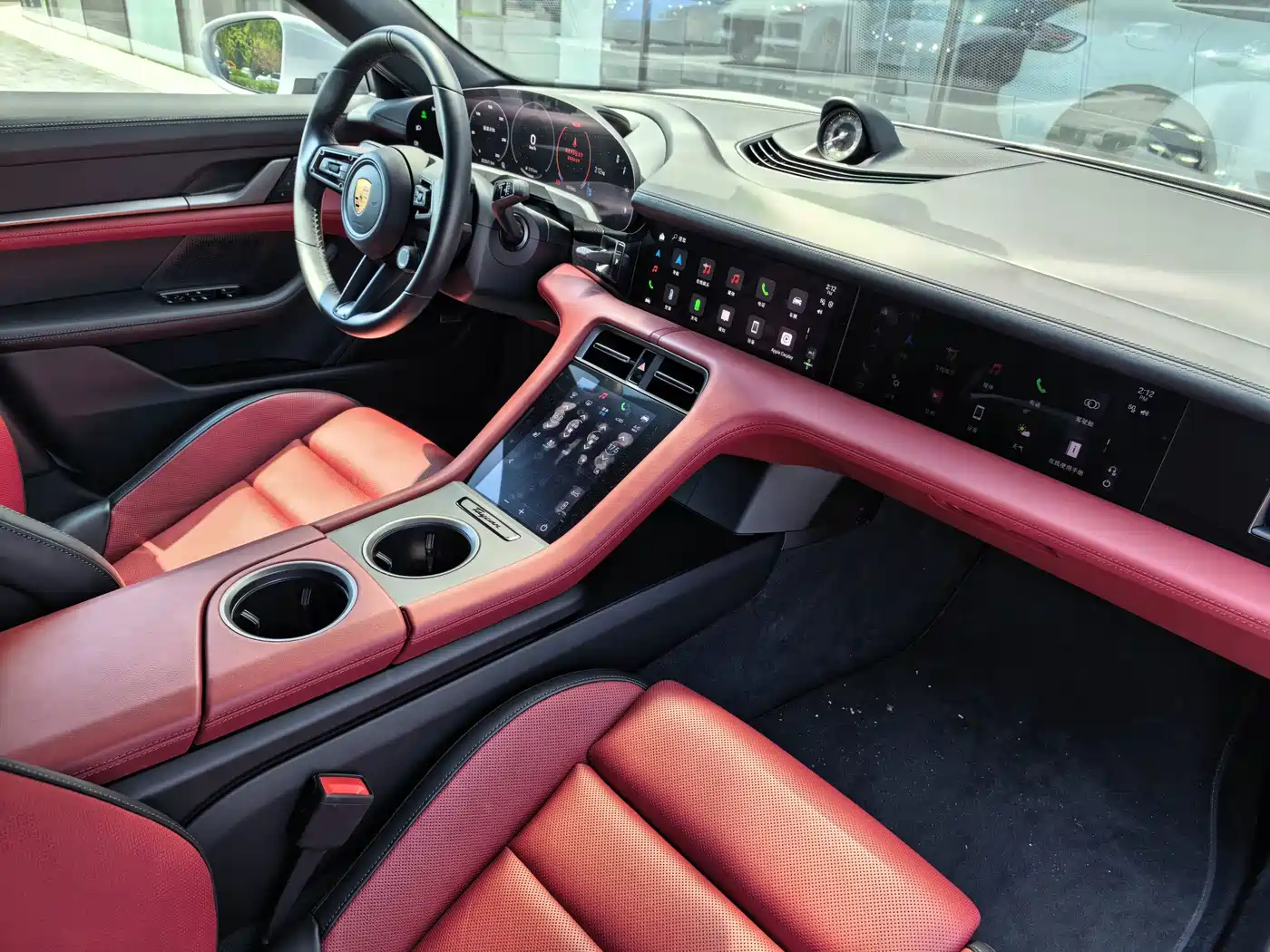 Porsche Taycan 2025 2024 Taycan 4