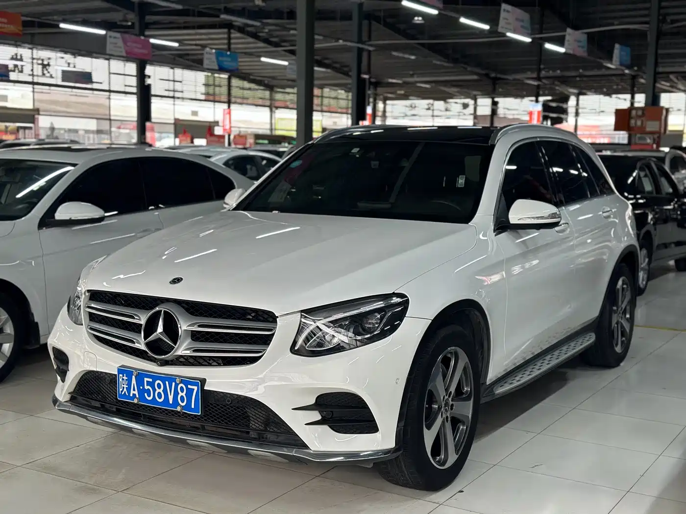 Mercedes-Benz GLC 2017 GLC 260 4MATIC Luxury