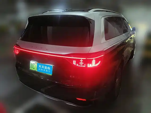 AITO Wenjie AITO M9 2024 Range Extender Ultra 52kWh 6-seater — фото 2