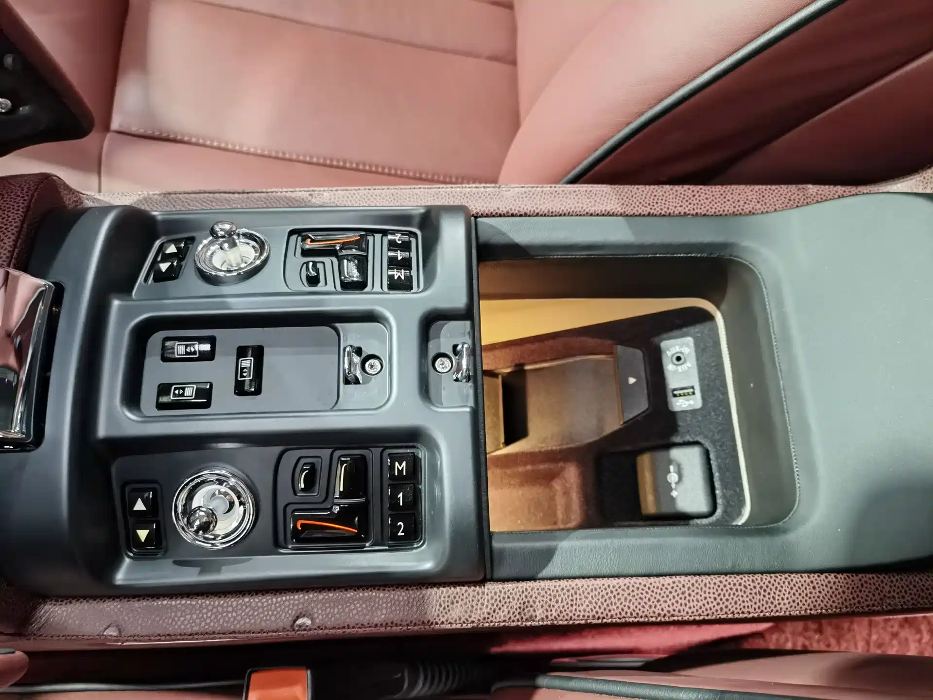 Фото 10 - Rolls-Royce Phantom
