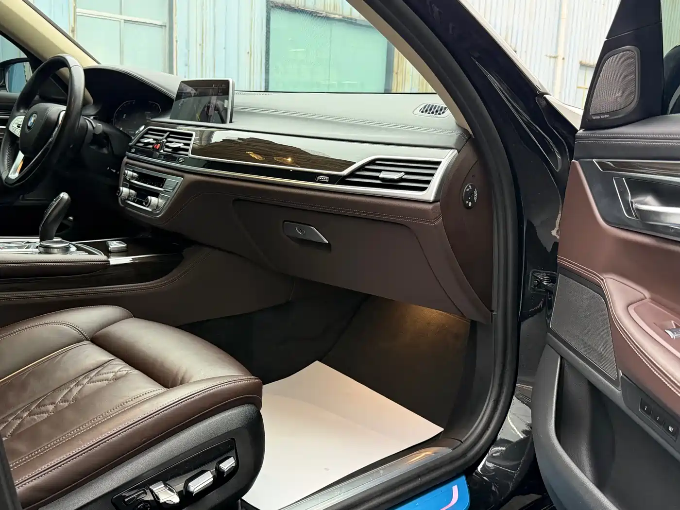 BMW 7 SERIES