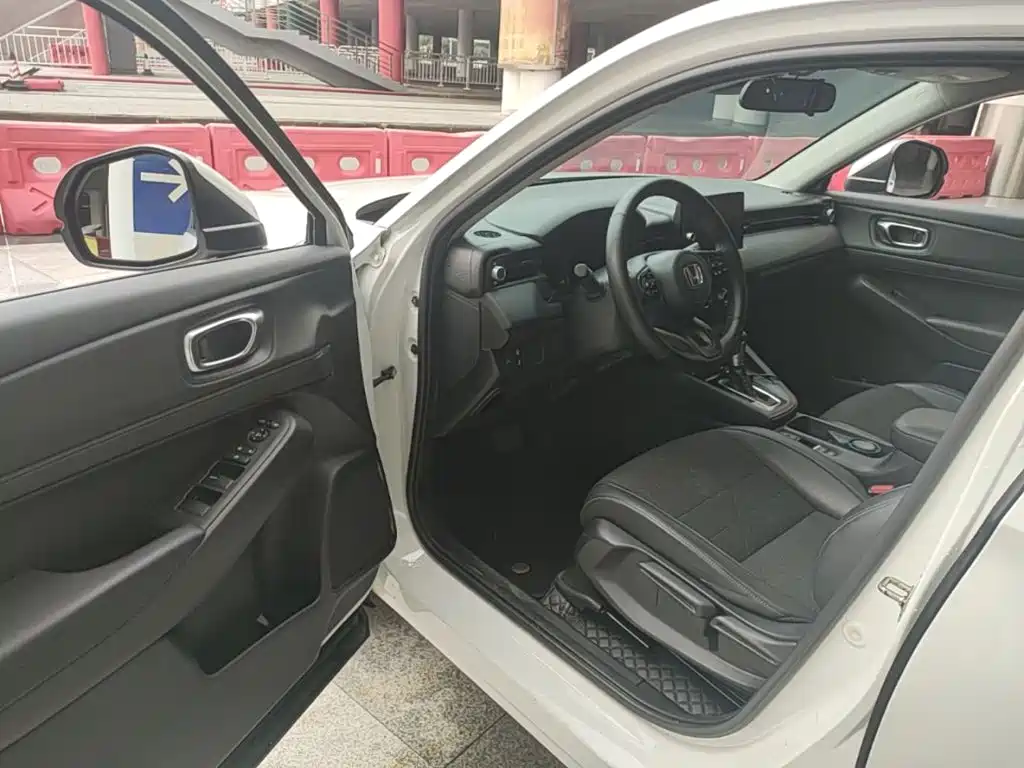Photo 12 - Honda Vezel