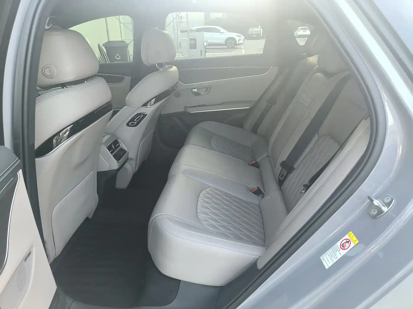 BYD Han 2025 DM-i 125KM LiDAR Smart Driving фото 9
