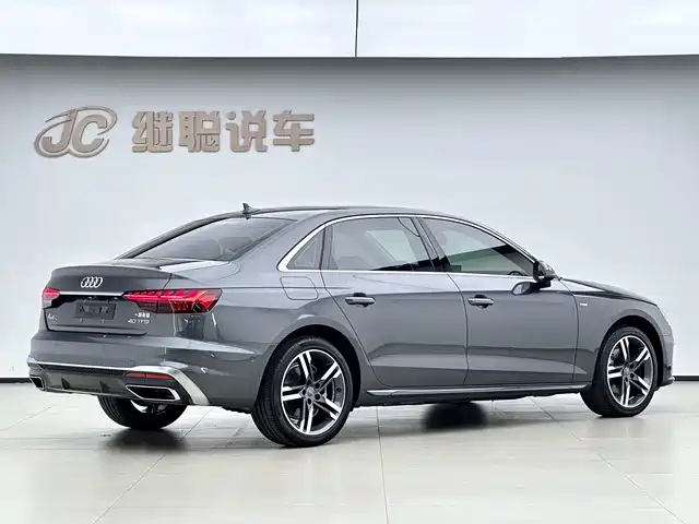 Audi A4L 2020 40 TFSI Luxury Dynamic — фото 4