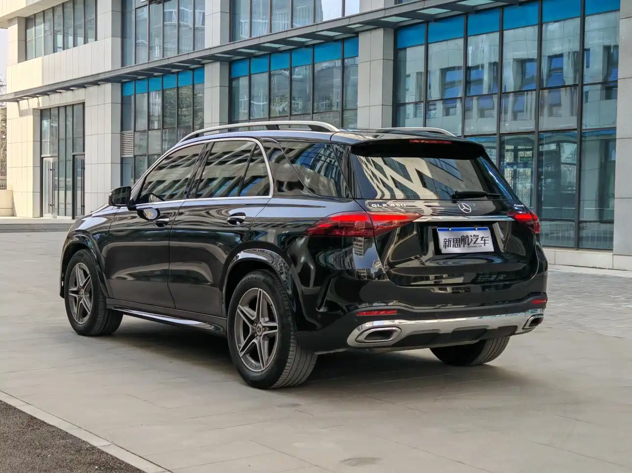 Mercedes-Benz GLE 2024 GLE 450 4MATIC Fashion фото 6