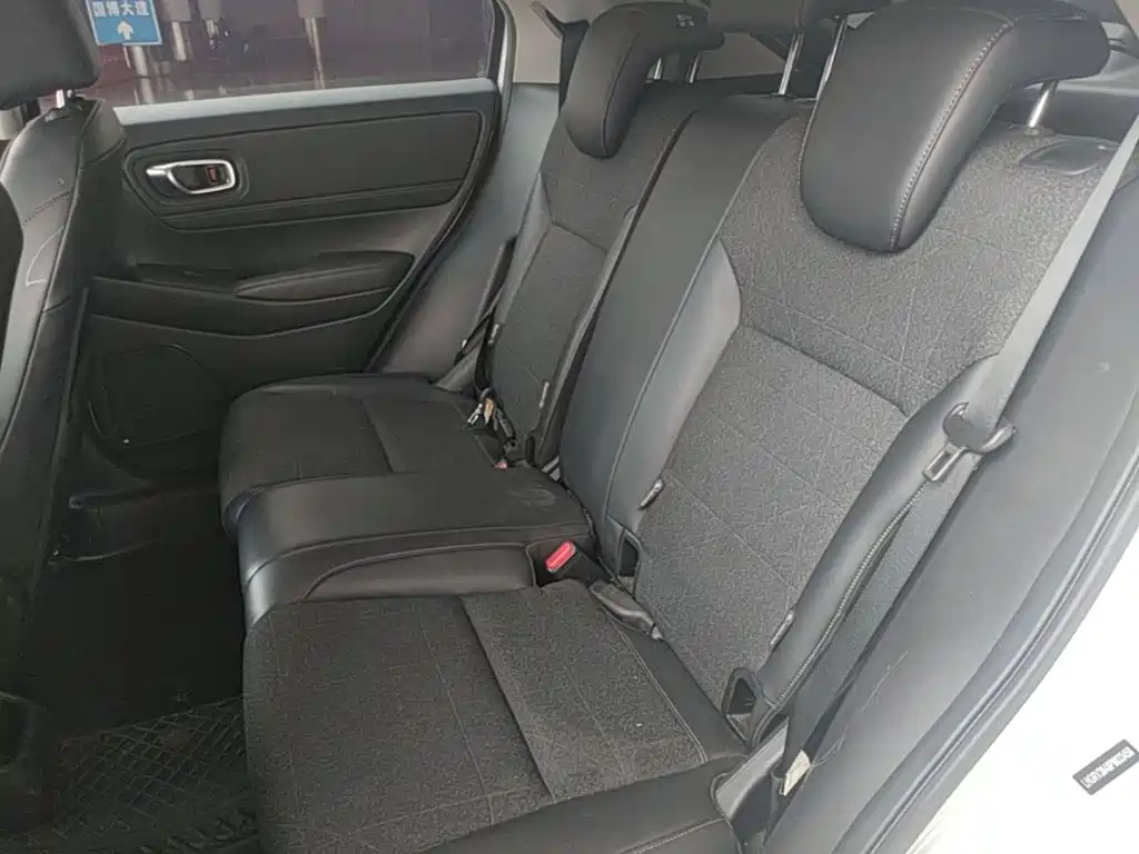 Photo 13 - Honda Vezel
